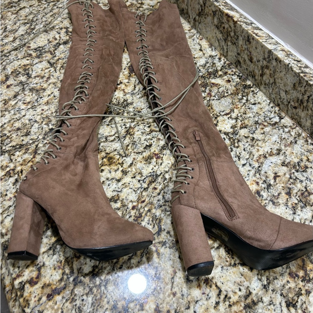 EGO Lace-Up Over-the-Knee Suede Boots in Brown size 4 great condition